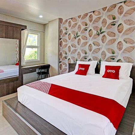 Capital O 91384 Rintaka Residence Senggigi Extérieur photo