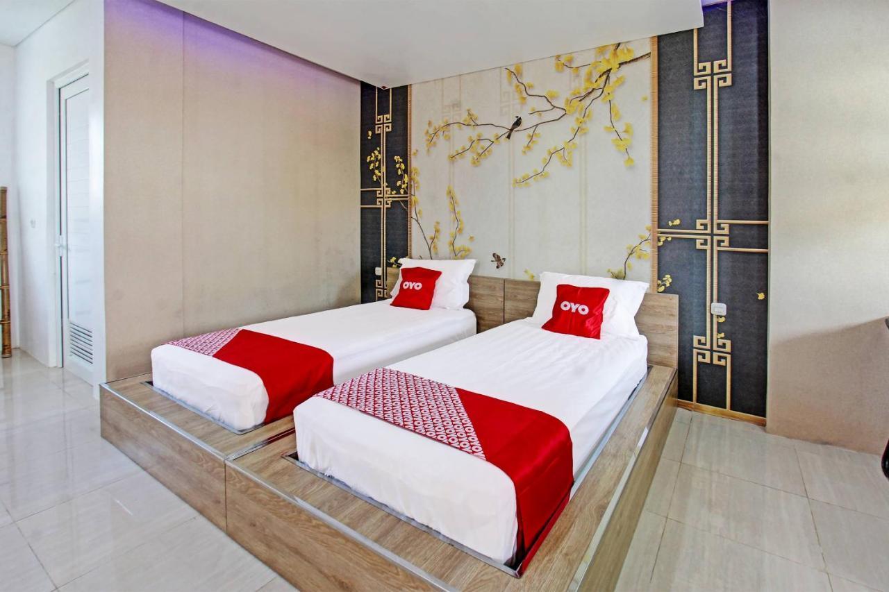 Capital O 91384 Rintaka Residence Senggigi Extérieur photo